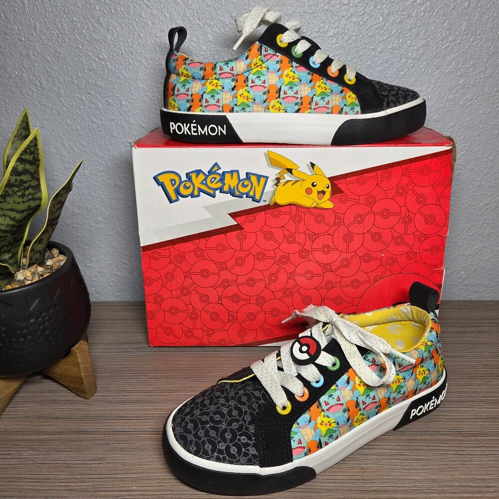 Pokémon Kids Sneaker Black Multicolor Pikachu Charmander Size: 3 Excellent Condi